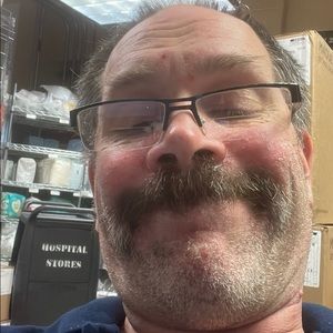 Meet your Posher, Thomas